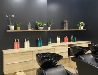 West Side Spa Hair wash